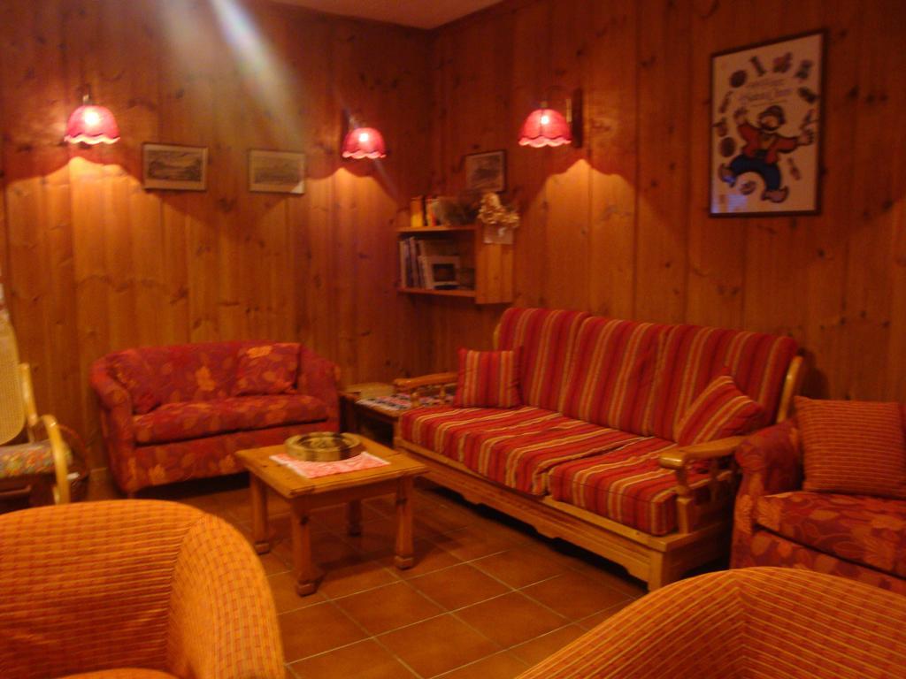Hotel Alpe Fleurie Чамполук Екстериор снимка