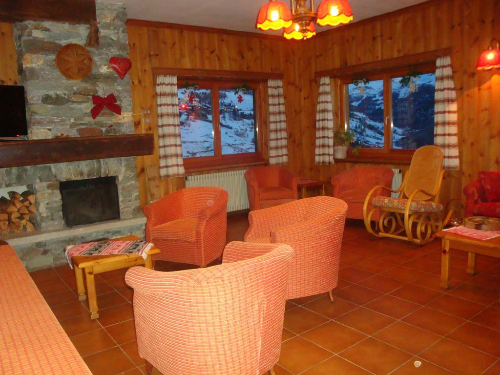 Hotel Alpe Fleurie Чамполук Екстериор снимка
